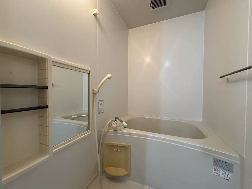 フォレストグリーンの浴室