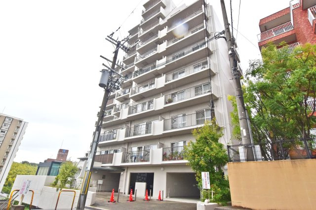 緑地東ロイヤルマンションの外観|2025年10月撮影