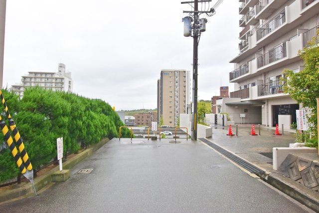 緑地東ロイヤルマンションの外観|2025年10月撮影