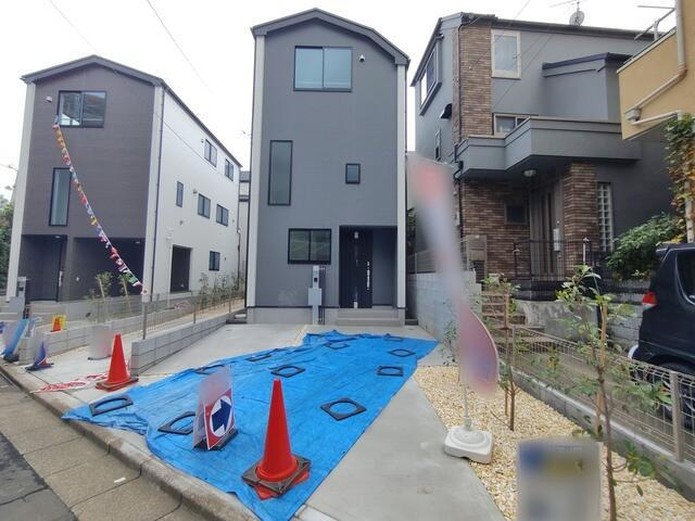 練馬区大泉町４丁目の新築一戸建の前面道路含む現地写真| 