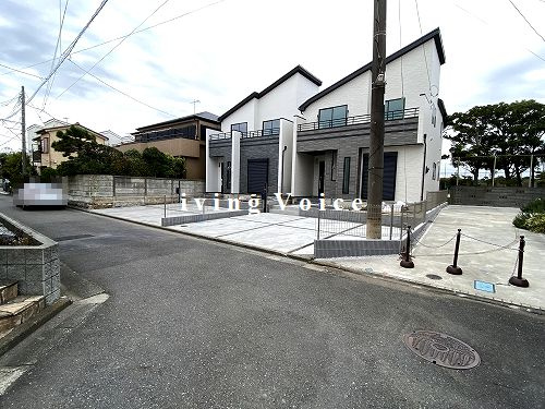 【前面道路含む現地写真】 | 【仲介手数料０円】藤沢市鵠沼海岸6丁目　新築一戸建て　A号棟　全2棟 | 藤沢市鵠沼海岸6丁目　新築一戸建て　全2棟