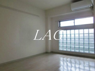 【居間・リビング】 | ルボワ平喜 | 洋室のお部屋です。