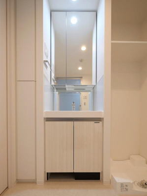 【独立洗面台】 | レジデンス東中野ガーデン | 嬉しい独立洗面台付き。