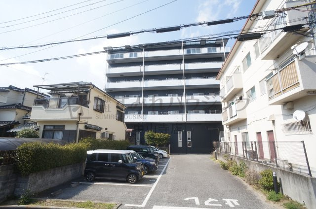 サンシャルム昆陽池の外観