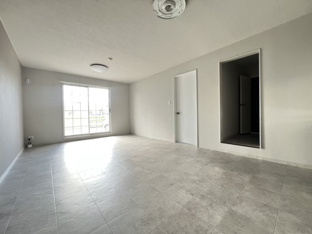 ハイツ清水の居間・リビング