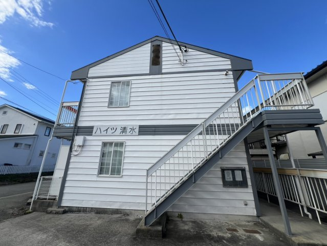 ハイツ清水の外観