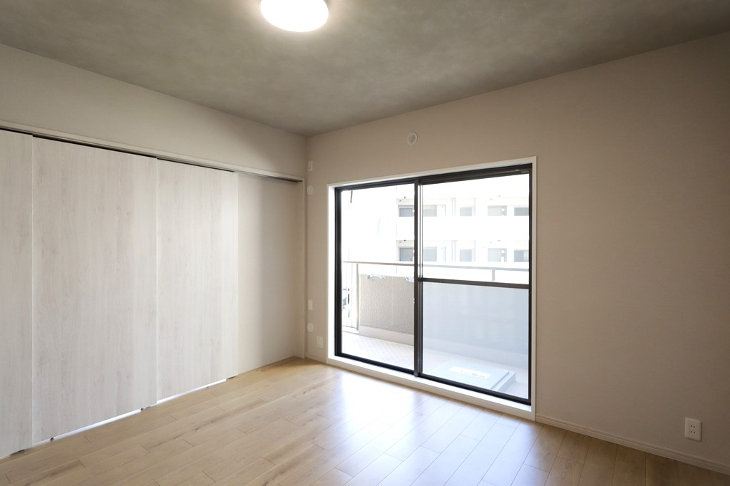 東急ドエル・アルス津雲台の洋室|-洋室8帖-