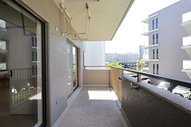 東急ドエル・アルス津雲台のバルコニー