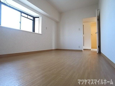 【寝室】 | フローリッシュ北田