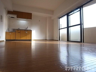 【居間・リビング】 | フローリッシュ北田