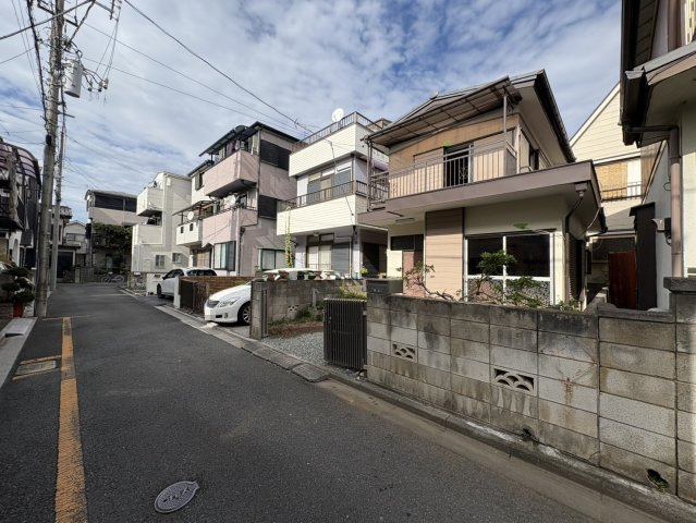 入間郡三芳町大字藤久保・土地の前面道路含む現地写真