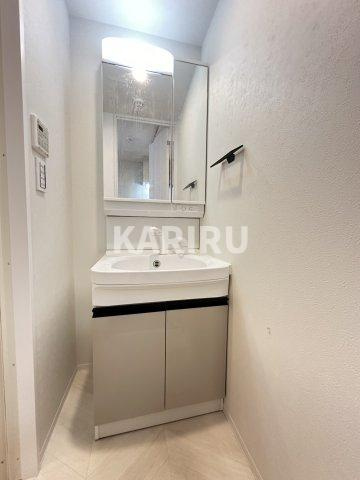 ディクス大阪城ＥＡＳＴレジデンス　の洗面所