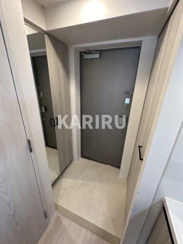 ディクス大阪城ＥＡＳＴレジデンス　の玄関