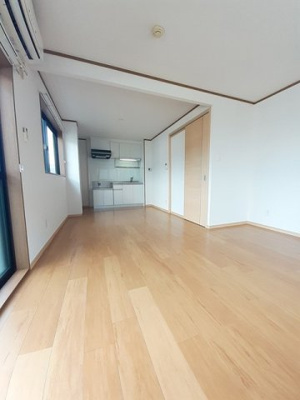 【居間・リビング】 | クローバーＡ | ゆったりとしたリビングです