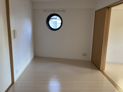 【居間・リビング】 | ヴィラ・ウェリントン | ヴィラ・ウェリントン　３０６号室