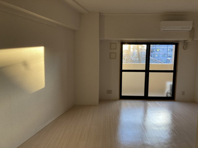 【洋室】 | ヴィラ・ウェリントン | ヴィラ・ウェリントン　３０６号室