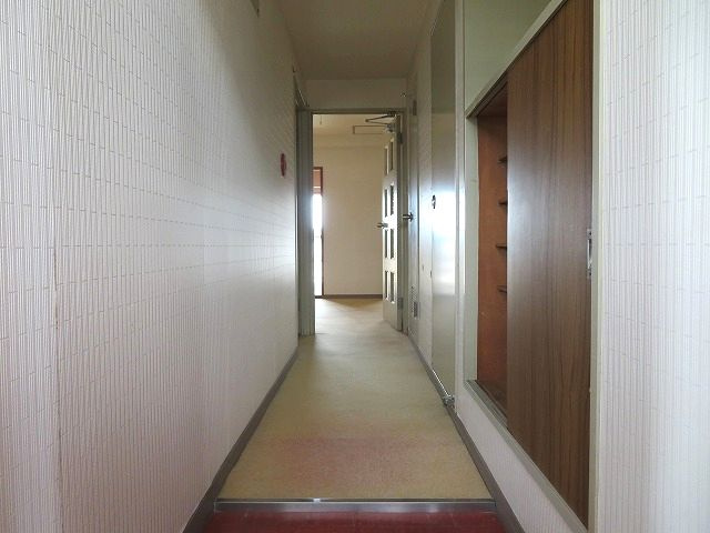 常盤コーポの玄関