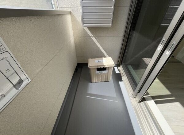 ジーメゾン名古屋道徳エルシアのバルコニー