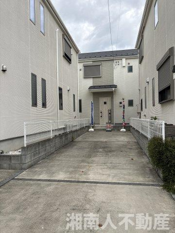 平塚市御殿4丁目　中古一戸建ての駐車場|駐車場があります