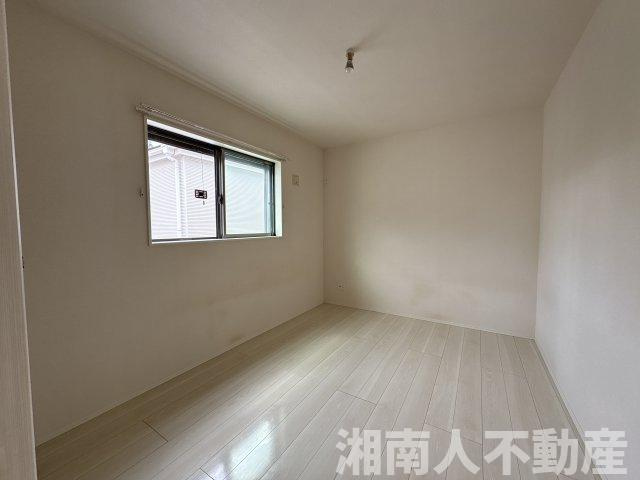 平塚市御殿4丁目　中古一戸建ての洋室|ゆったりした洋室です