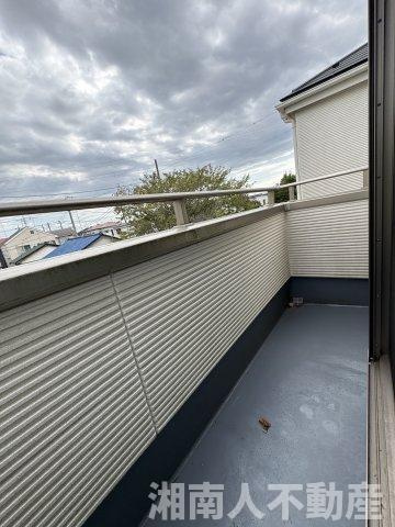 平塚市御殿4丁目　中古一戸建てのバルコニー|陽当たり良好なバルコニーです