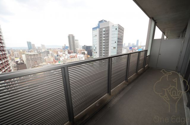 CHASKA CHAYAMACHI RESIDENCEのバルコニー