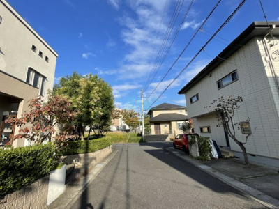 【前面道路含む現地写真】 | 松が丘２丁目