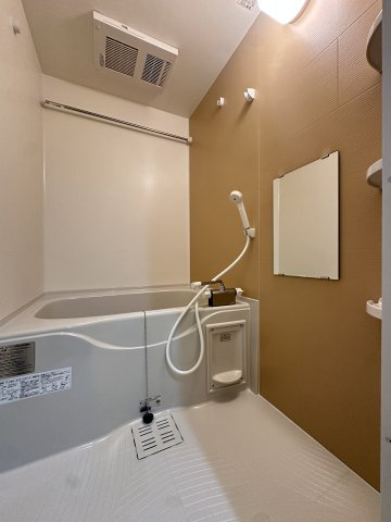 フジパレス遠里小野ウエストの浴室