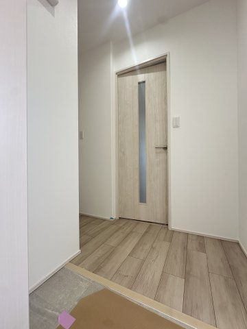 フジパレス遠里小野ウエストの玄関