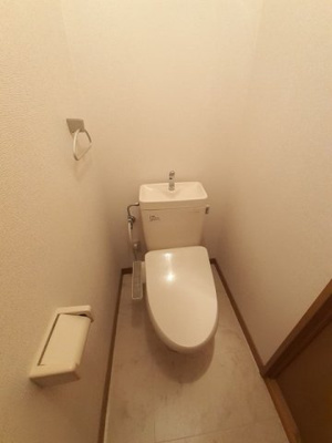 【トイレ】 | エステートＳＵＧＩ　Ⅰ | ゆったりとした空間のトイレです