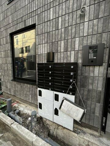 アピチェ南千住Ｂ棟のエントランス