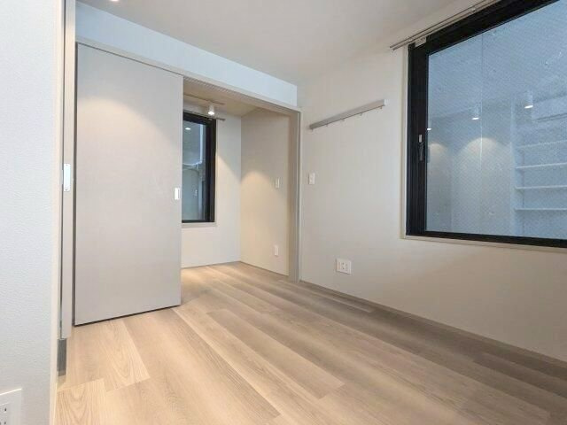 アピチェ南千住Ｂ棟の居間・リビング