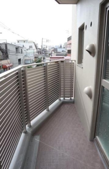 ウィステリア上池袋のバルコニー