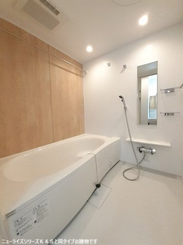 ホワイト　ガーデン　Ｂの浴室