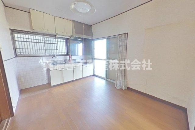 ６６００１　岐阜市上尻毛八幡中古戸建てのキッチン