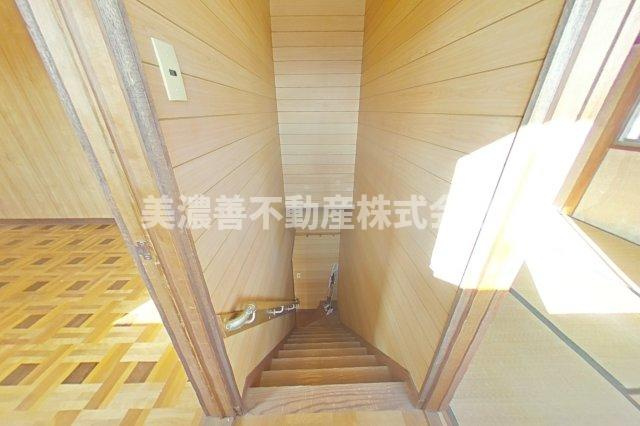 ６６００１　岐阜市上尻毛八幡中古戸建ての内装