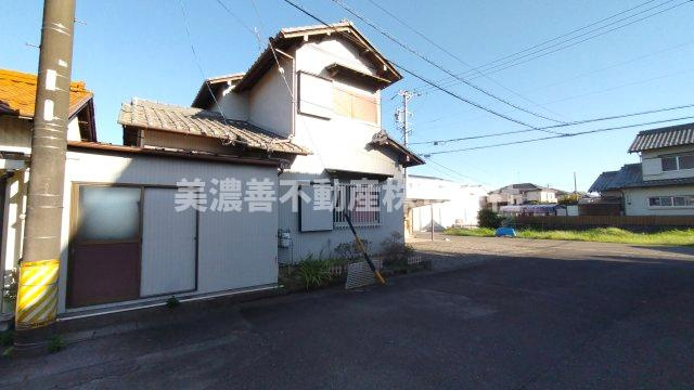 ６６００１　岐阜市上尻毛八幡中古戸建ての外観
