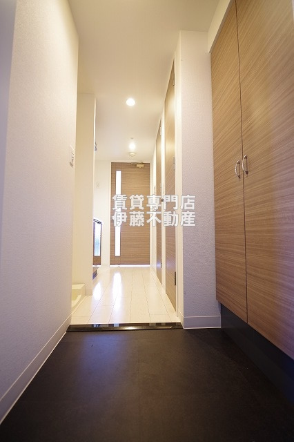 ファスティーナ志賀本通の玄関