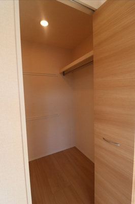 【収納】 | ドミール八幡Ⅲ | クローゼット