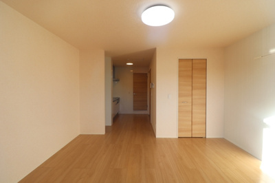 【居間・リビング】 | ドミール八幡Ⅲ | リビング