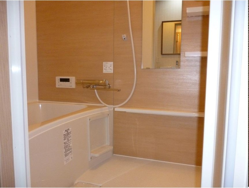 進和江坂アーバンライフの浴室|一日の疲れを癒す心地よいバスタイムを実現します。