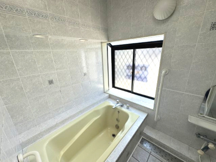 岸和田市箕土路町２丁目　中古住宅の浴室|R７年８月　リフォーム済