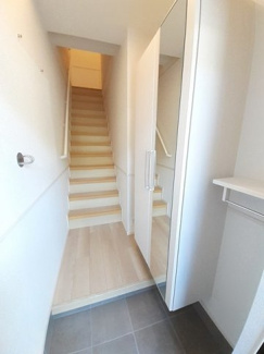 【玄関】 | ＫＡＨＡＬＡ　Ⅰ | 明るい玄関です