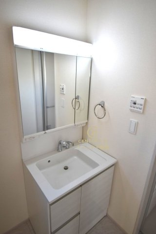 リーブルガーデン  ひたちなか稲田　10期　7の独立洗面台|洗面台は洗練されたシンプルなデザインでお手入れも楽です。