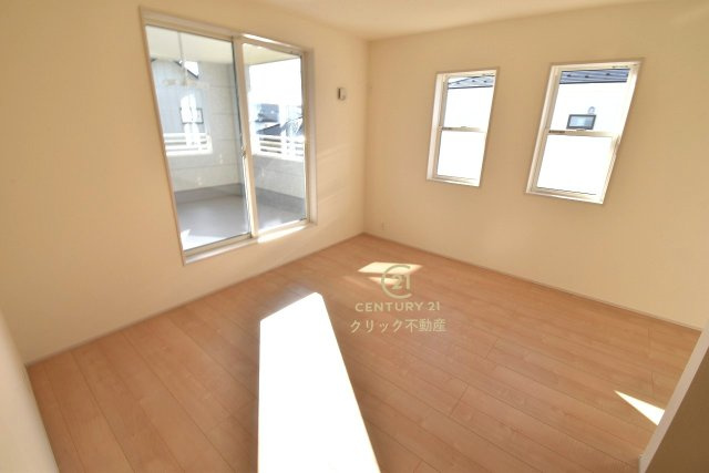 リーブルガーデン  ひたちなか稲田　10期　7の洋室|採光バッチリ・通風良好です。
たっぷり差し込む陽光がお部屋を明るく照らします！