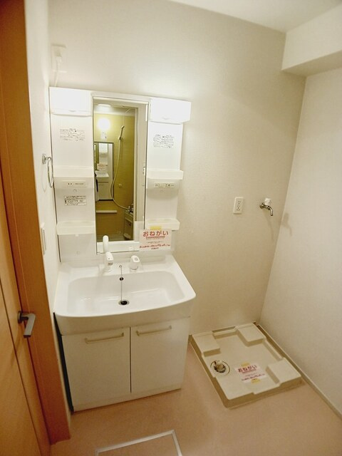 サニーレジデンスⅢ　Ｂの洗面所|洗面所