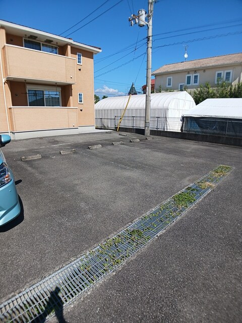 サニーレジデンスⅢ　Ｂの駐車場|駐車場