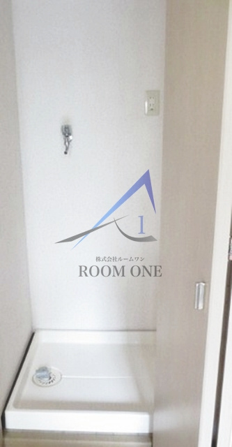 アーバン本町の設備|洗濯機置き場です。