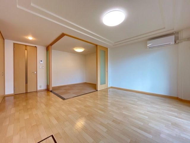 トロイメライの居間・リビング|リビング