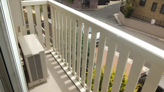 セントアンドリュースＡ棟のバルコニー|明るいバルコニーです